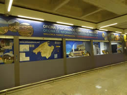 palma airport tourist office
